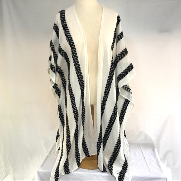 UNIVERSAL THREADs boho wrap/shawl one size - Picture 1 of 8